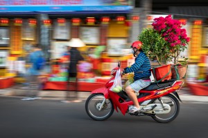 Hối Hả chiều xuân
