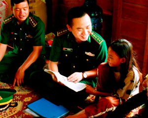 NGƯỜI THẦY GIÁO QUÂN HÀM XANH